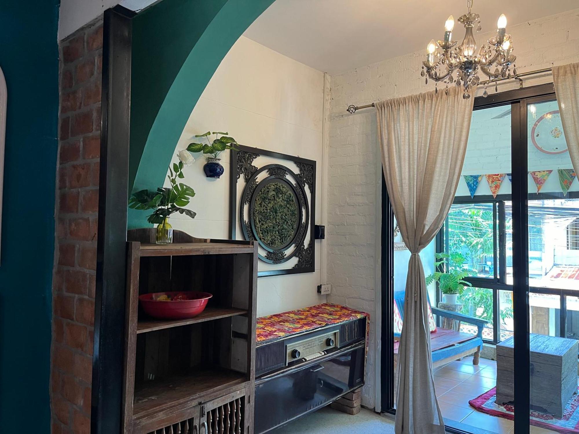 Appartement Auntie & Niece Phuket à Ban Sam Kong Extérieur photo